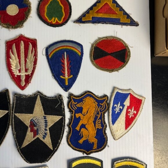 US Military WWII / Korea Military Infantry Insignia uniform patches 47 total - Picture 4 of 5
